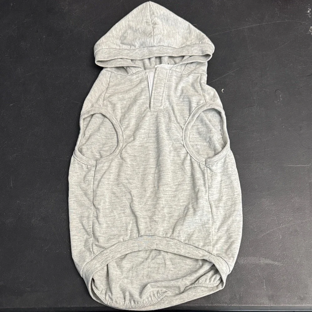 5/$25 Top Paw Gray Dog Hoodie with Sunday Funday Blue Print